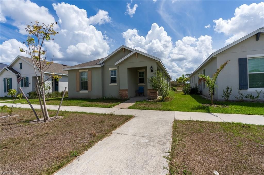 802 Friendship CIR, LABELLE, FL 33935 — photo 3