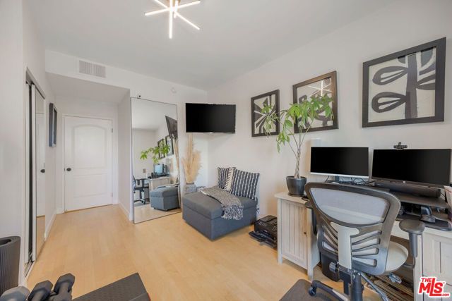 4600 Via Dolce 301, Marina Del Rey, CA 90292