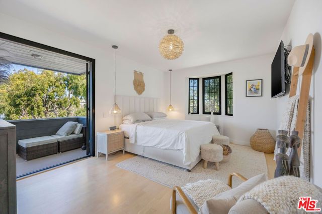 4600 Via Dolce 301, Marina Del Rey, CA 90292