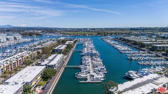 4600 Via Dolce 301, Marina Del Rey, CA 90292