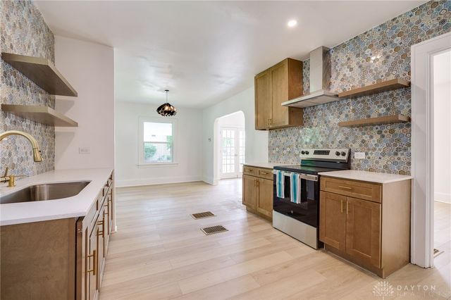 576 Shroyer Road, Dayton, OH 45419