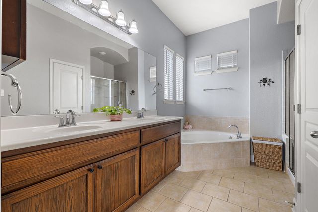 1905 Kempwood CT, Round Rock, TX 78665