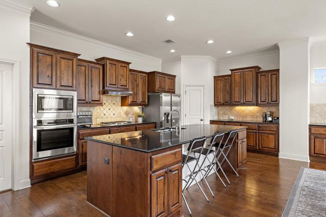 1905 Kempwood CT, Round Rock, TX 78665