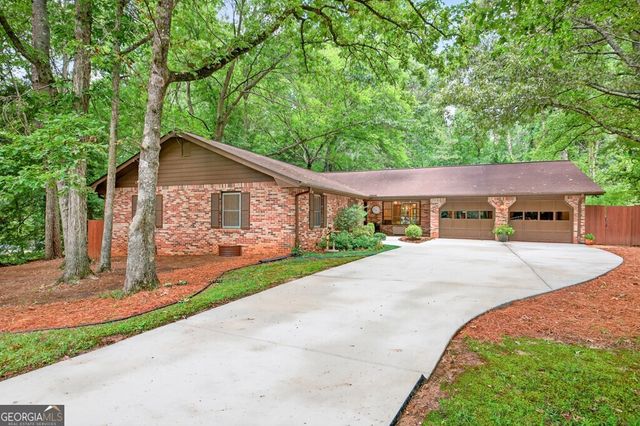 1249 Heritage Hills Circle, Snellville, GA 30078