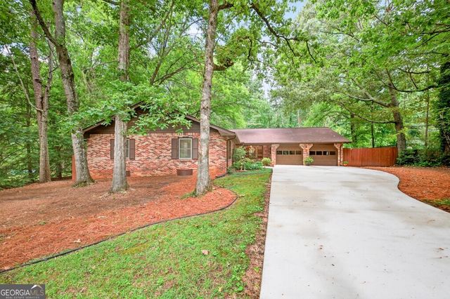1249 Heritage Hills Circle, Snellville, GA 30078