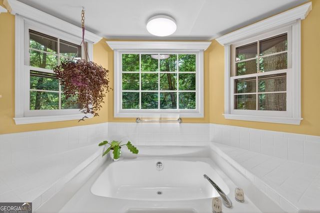 1249 Heritage Hills Circle, Snellville, GA 30078