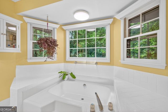 1249 Heritage Hills Circle, Snellville, GA 30078