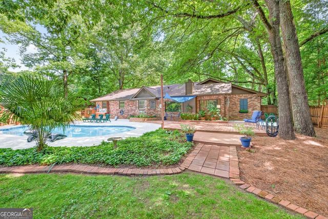 1249 Heritage Hills Circle, Snellville, GA 30078