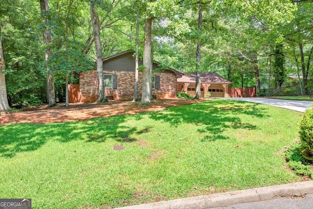 1249 Heritage Hills Circle, Snellville, GA 30078