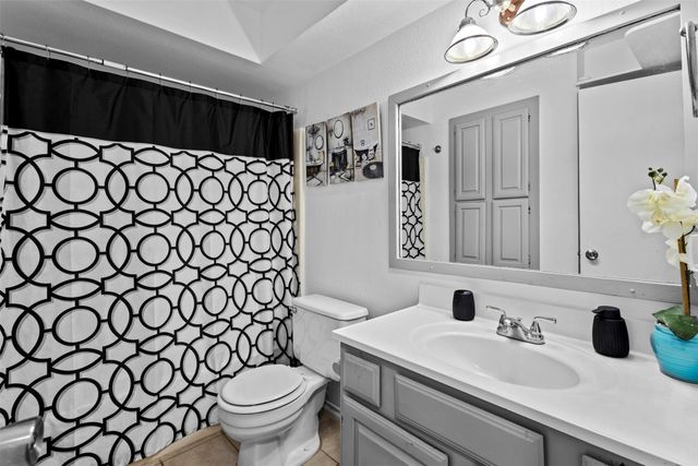 1202 Heron Court, Desoto, TX 75115