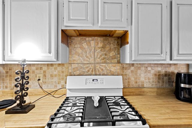 1202 Heron Court, Desoto, TX 75115