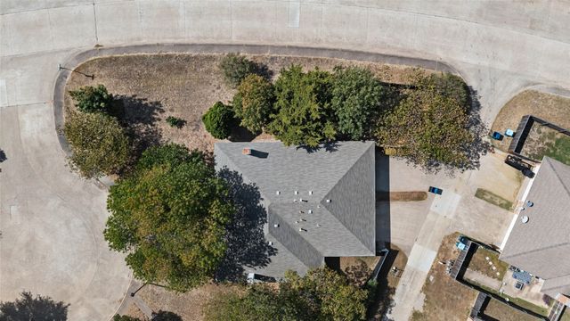 1202 Heron Court, Desoto, TX 75115