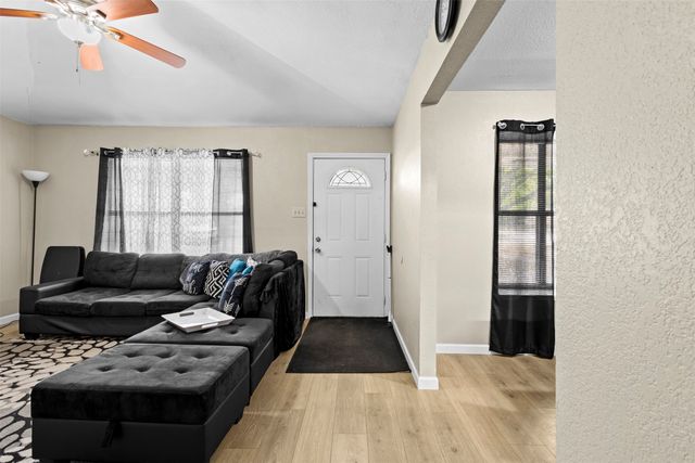 1202 Heron Court, Desoto, TX 75115