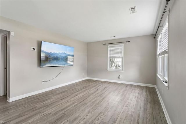 501 Berkshire TER, Hampton, VA 23666