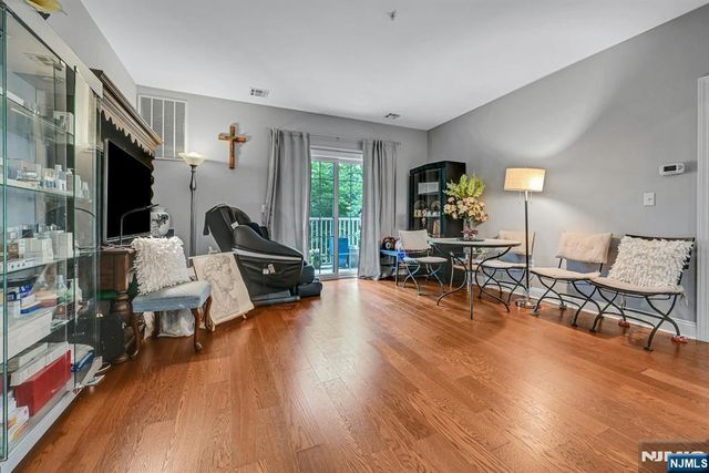 2107 Windsor Park Court 107, Englewood, NJ 07631