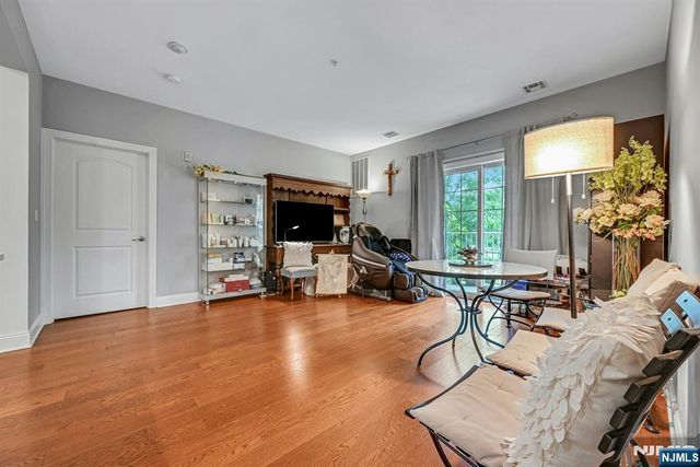 2107 Windsor Park Court 107, Englewood, NJ 07631