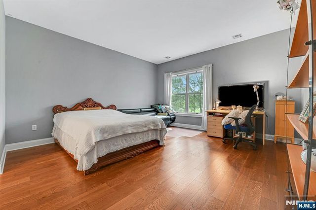 2107 Windsor Park Court 107, Englewood, NJ 07631