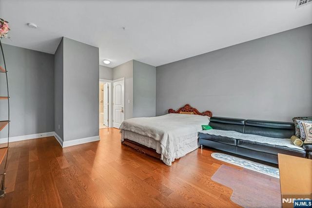 2107 Windsor Park Court 107, Englewood, NJ 07631