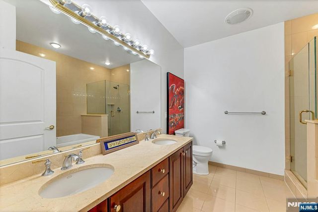 2107 Windsor Park Court 107, Englewood, NJ 07631