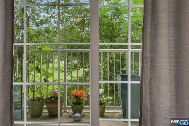 2107 Windsor Park Court 107, Englewood, NJ 07631
