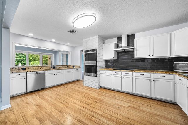12325 89th Place N, West Palm Beach, FL 33412