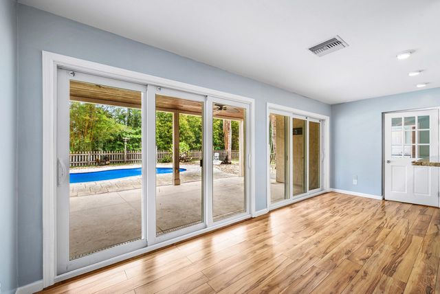 12325 89th Place N, West Palm Beach, FL 33412