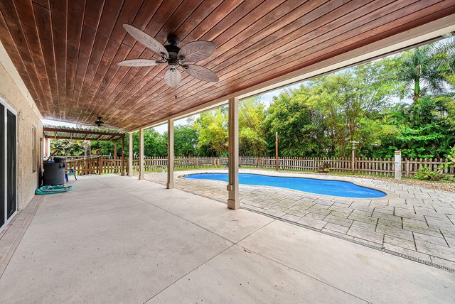 12325 89th Place N, West Palm Beach, FL 33412