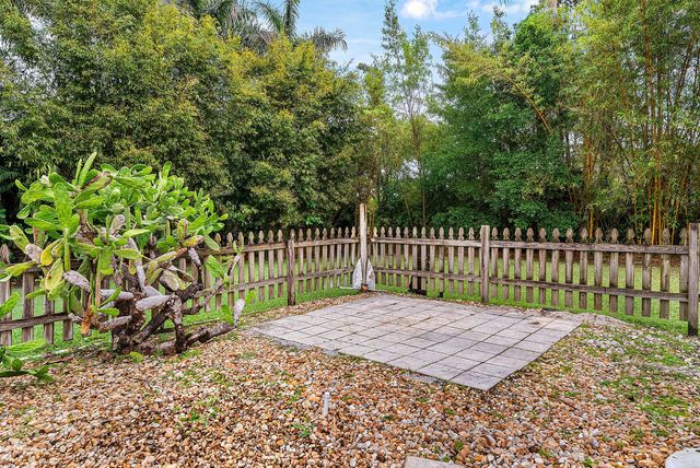 12325 89th Place N, West Palm Beach, FL 33412