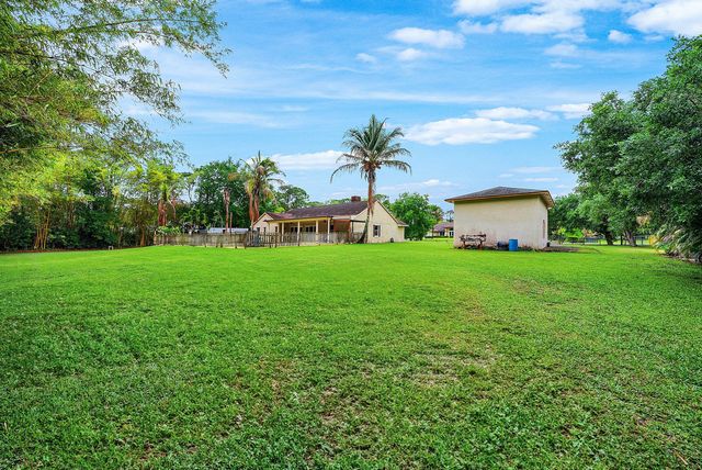 12325 89th Place N, West Palm Beach, FL 33412
