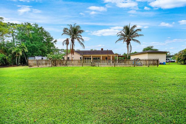 12325 89th Place N, West Palm Beach, FL 33412