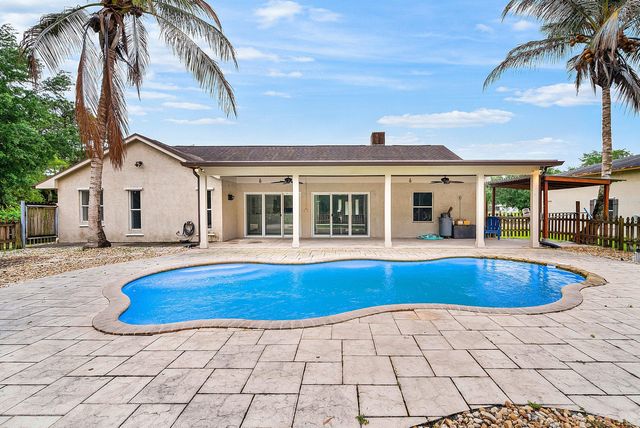 12325 89th Place N, West Palm Beach, FL 33412