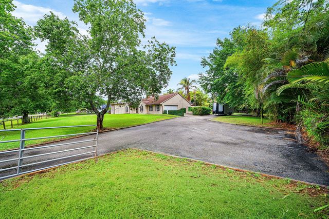 12325 89th Place N, West Palm Beach, FL 33412