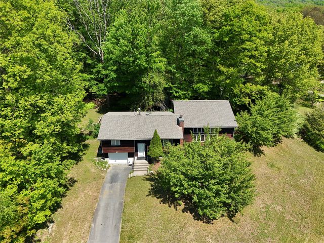 44 Karen Joy Drive, Middletown, NY 10940