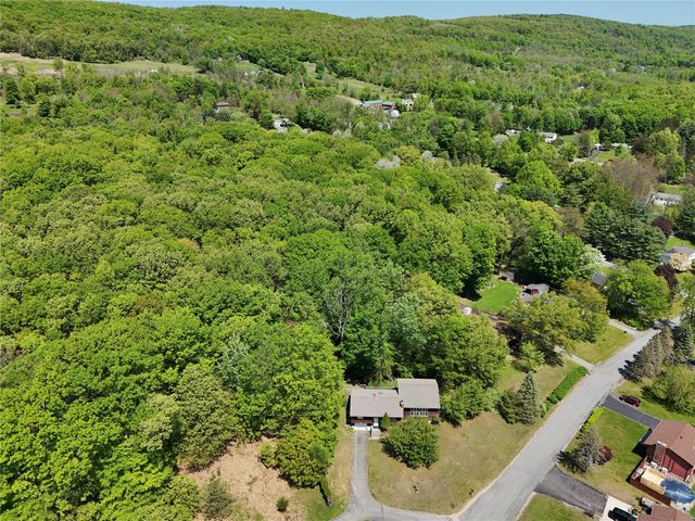 44 Karen Joy Drive, Middletown, NY 10940