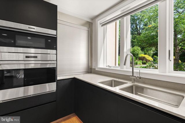 3100 N MONROE ST, Arlington, VA 22207