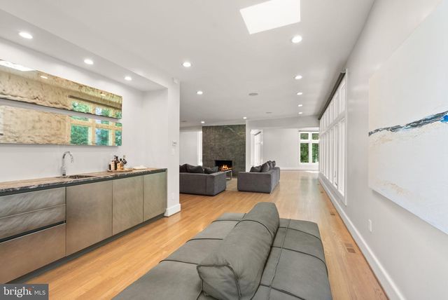 3100 N MONROE ST, Arlington, VA 22207