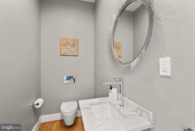 3100 N MONROE ST, Arlington, VA 22207