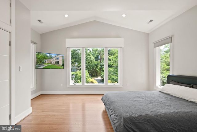 3100 N MONROE ST, Arlington, VA 22207