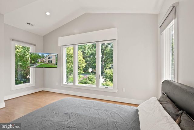 3100 N MONROE ST, Arlington, VA 22207