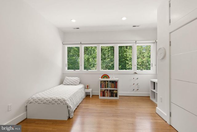 3100 N MONROE ST, Arlington, VA 22207