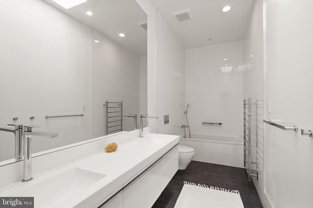 3100 N MONROE ST, Arlington, VA 22207