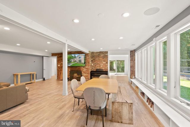 3100 N MONROE ST, Arlington, VA 22207