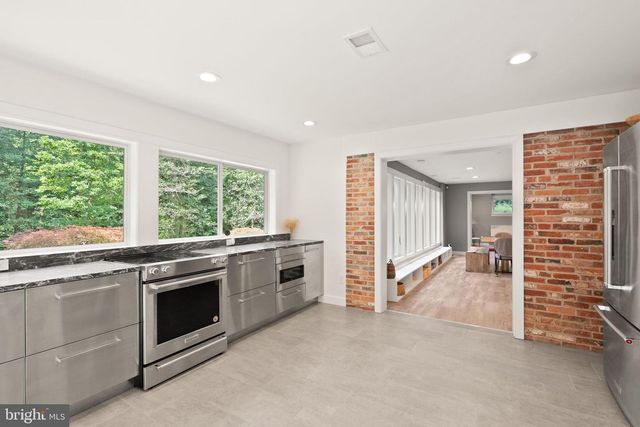 3100 N MONROE ST, Arlington, VA 22207