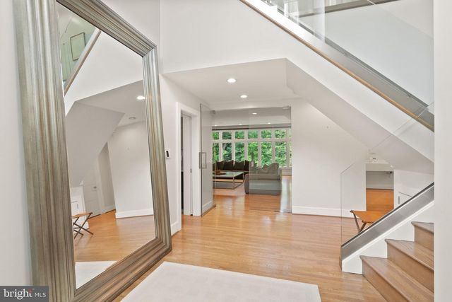 3100 N MONROE ST, Arlington, VA 22207