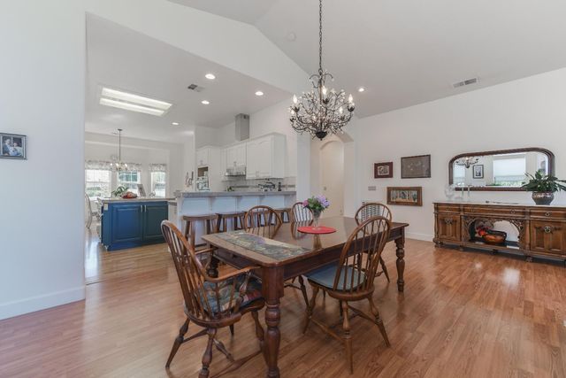 306 California, Sutter Creek, CA 95685