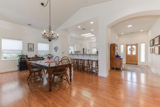 306 California, Sutter Creek, CA 95685