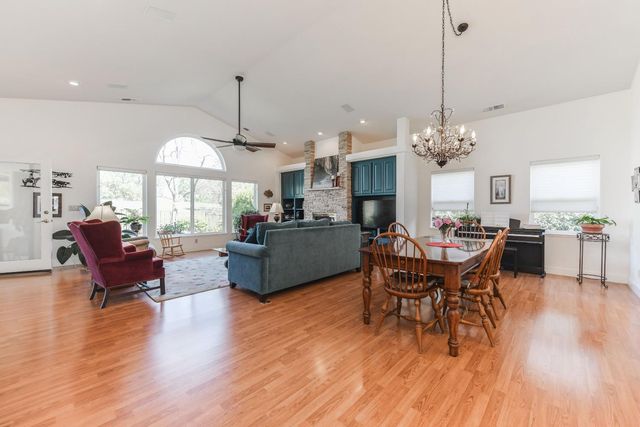 306 California, Sutter Creek, CA 95685