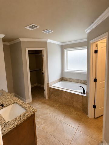 249 Reuben Dr, Alexander, AR 72002