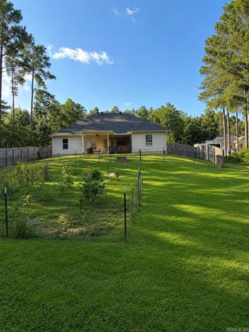 249 Reuben Dr, Alexander, AR 72002