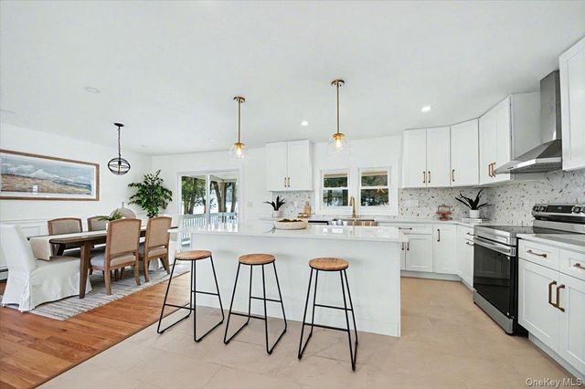 366 Overlook Road, Pleasant Valley, NY 12569